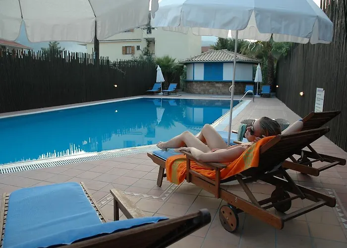 Santa Maura Lägenhetshotell 4*