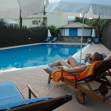 Santa Maura Aparthotel 4*