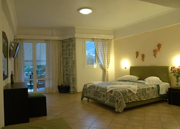 Santa Maura Aparthotel 4*