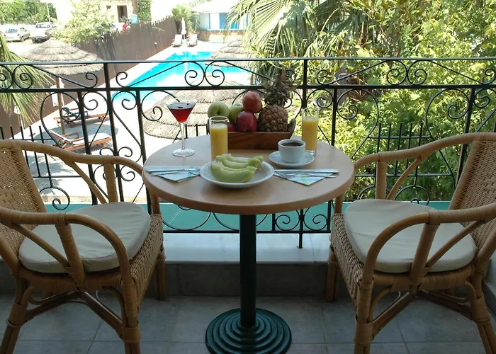 Santa Maura Aparthotel 4*